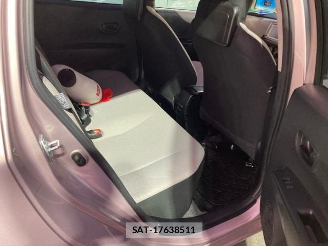 Toyota VITZ 2012-04 8667102-11