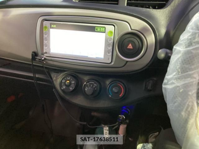 Toyota VITZ 2012-04 8667102-15