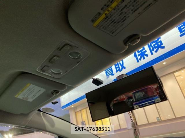 Toyota VITZ 2012-04 8667102-16