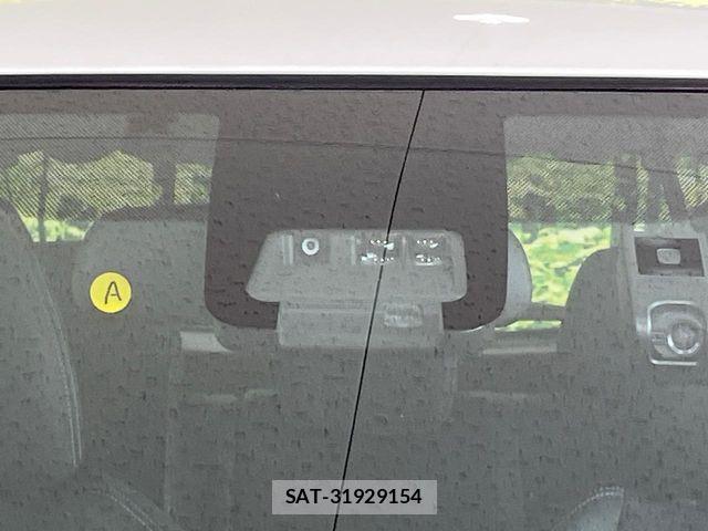 Toyota VITZ 2017-11 8667098-4