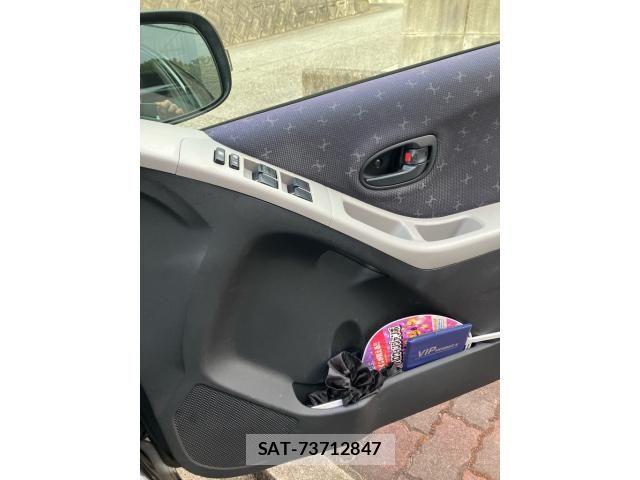 Toyota VITZ 2007-12 8662206-13