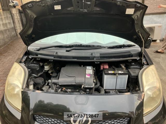 Toyota VITZ 2007-12 8662206-8