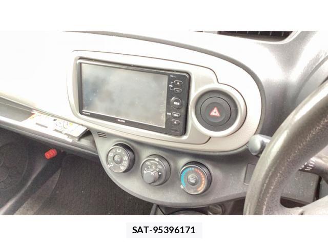 Toyota VITZ 2011-08 8662202-9