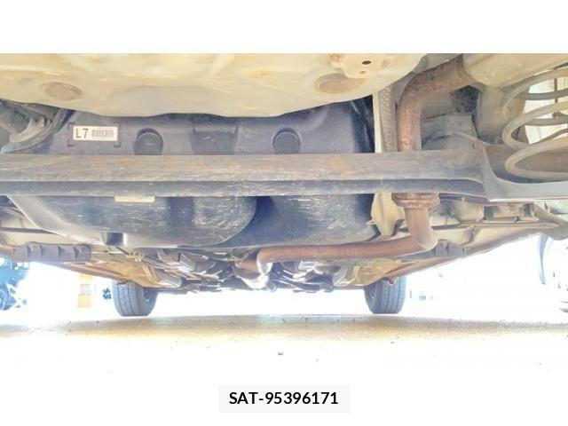 Toyota VITZ 2011-08 8662202-4