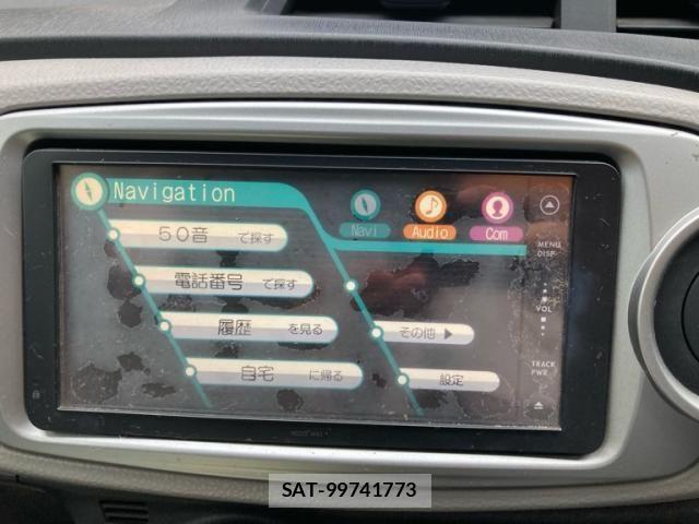 Toyota VITZ 2011-11 8686871-20