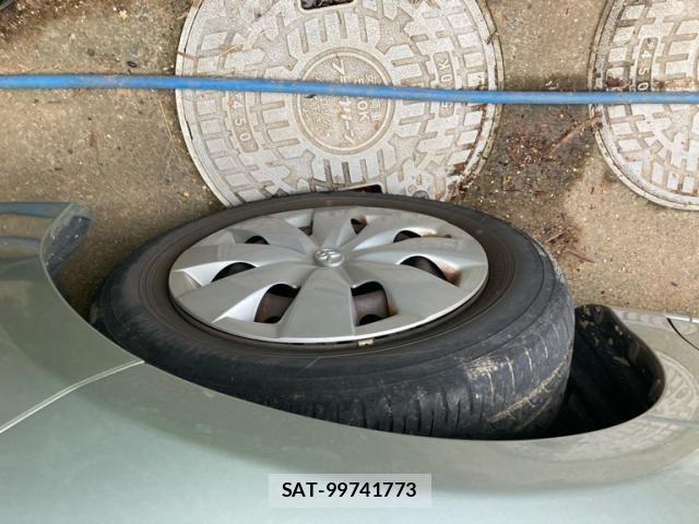 Toyota VITZ 2011-11 8686871-4