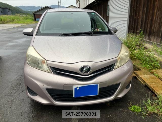 Toyota VITZ 2011-10 8686870-0