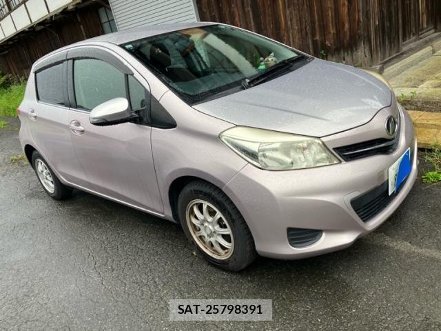 Toyota VITZ 2011-10 8686870-1