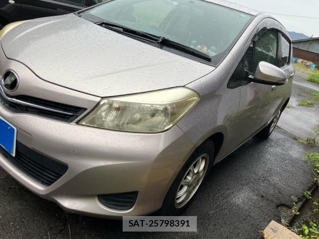 Toyota VITZ 2011-10 8686870-2