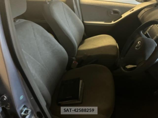 Toyota VITZ 2010-01 8686872-14