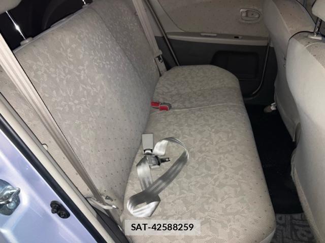 Toyota VITZ 2010-01 8686872-15