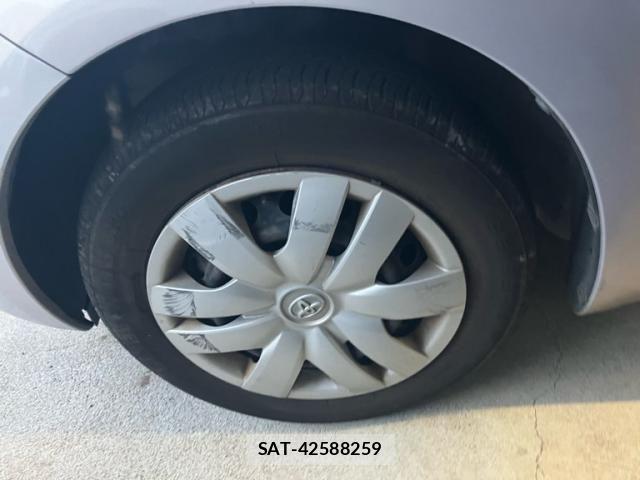 Toyota VITZ 2010-01 8686872-6