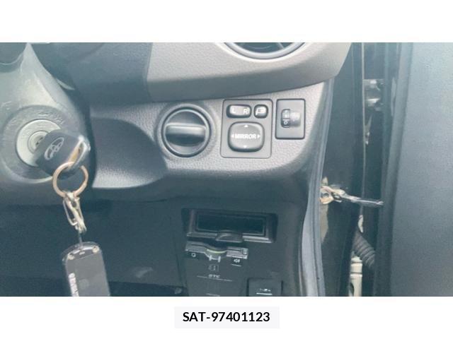 Toyota VITZ 2015-09 8686869-12