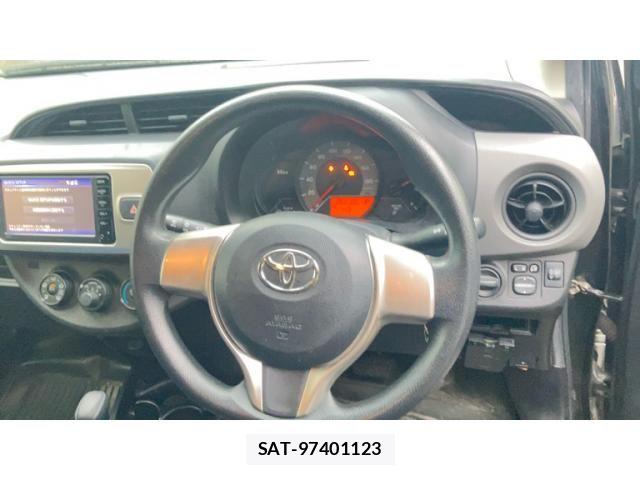 Toyota VITZ 2015-09 8686869-13