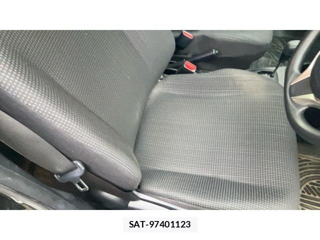 Toyota VITZ 2015-09 8686869-17