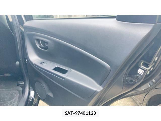 Toyota VITZ 2015-09 8686869-25