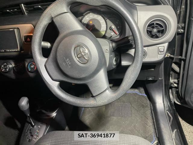 Toyota VITZ 2016-04 8686868-12