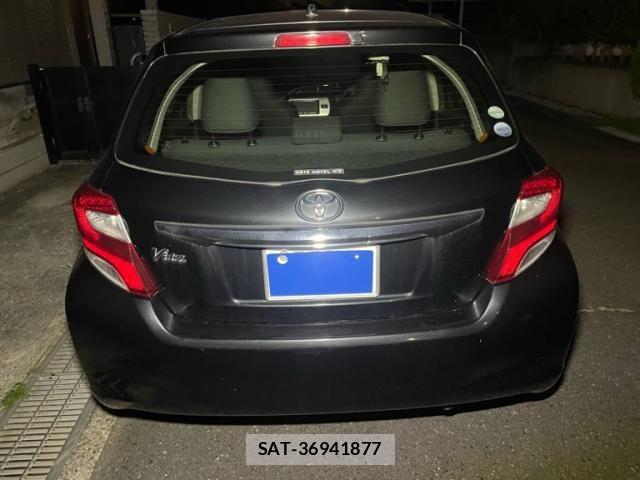Toyota VITZ 2016-04 8686868-3