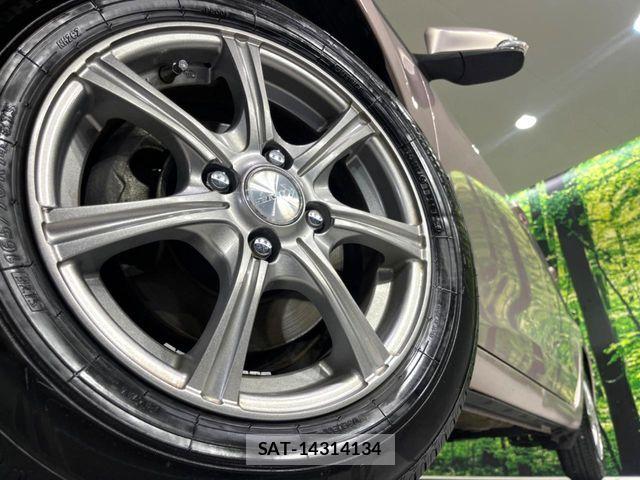 Toyota VITZ 2011-06 8686865-13