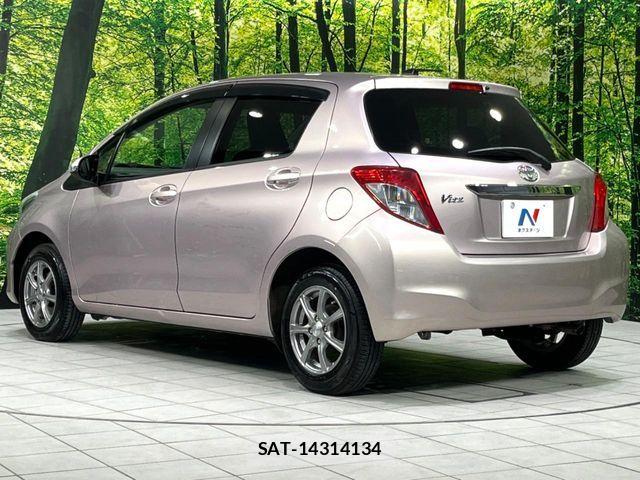 Toyota VITZ 2011-06 8686865-17