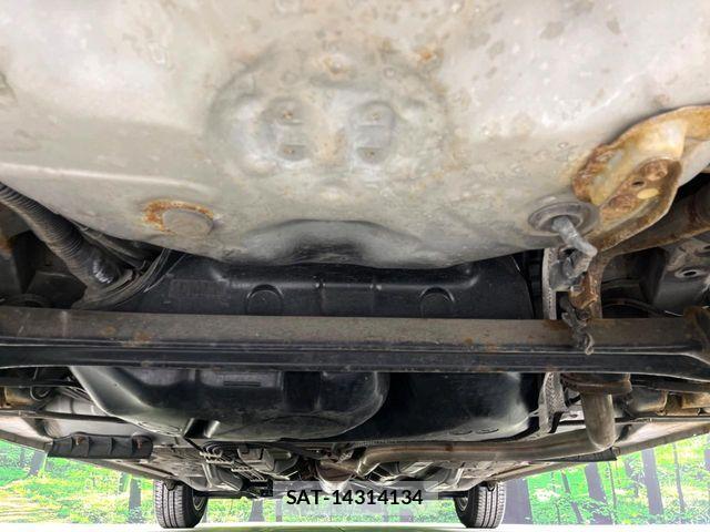 Toyota VITZ 2011-06 8686865-19