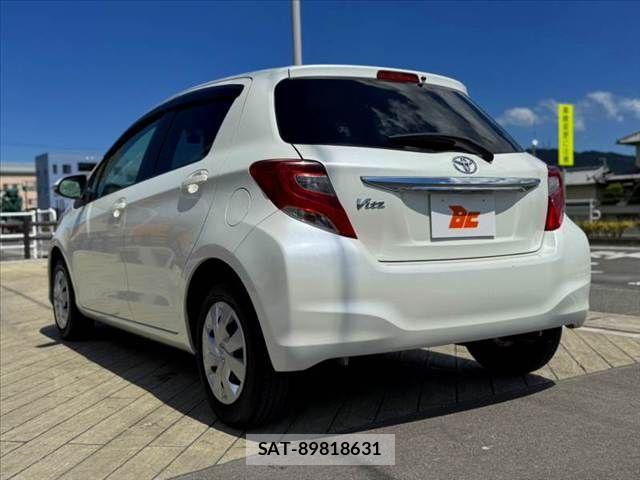 Toyota VITZ 2016-11 8686867-12