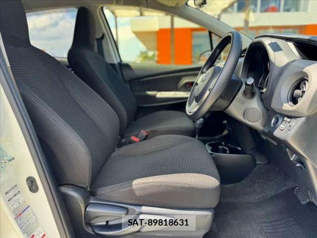 Toyota VITZ 2016-11 8686867-15