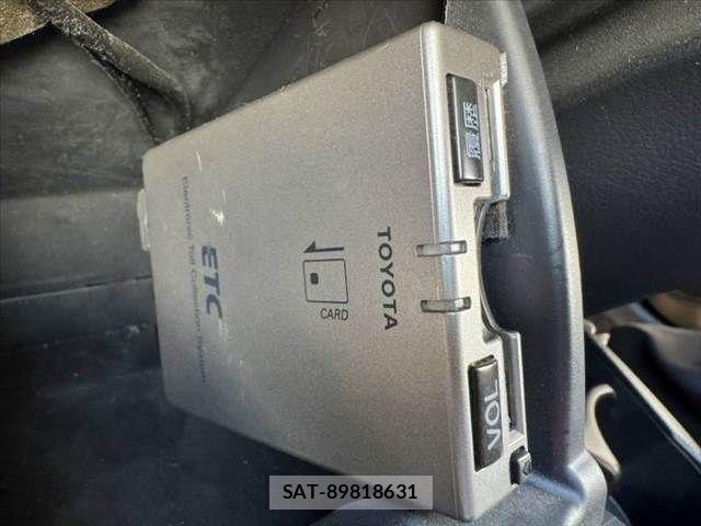 Toyota VITZ 2016-11 8686867-21