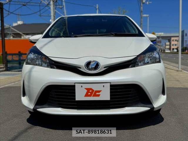 Toyota VITZ 2016-11 8686867-8