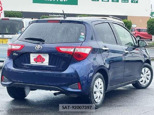 Toyota VITZ 2019-08 8746624-2