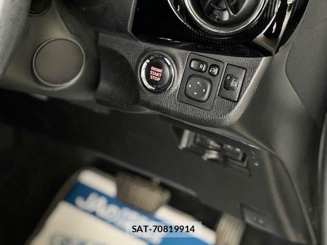 Toyota VITZ 2019-01 8746626-11