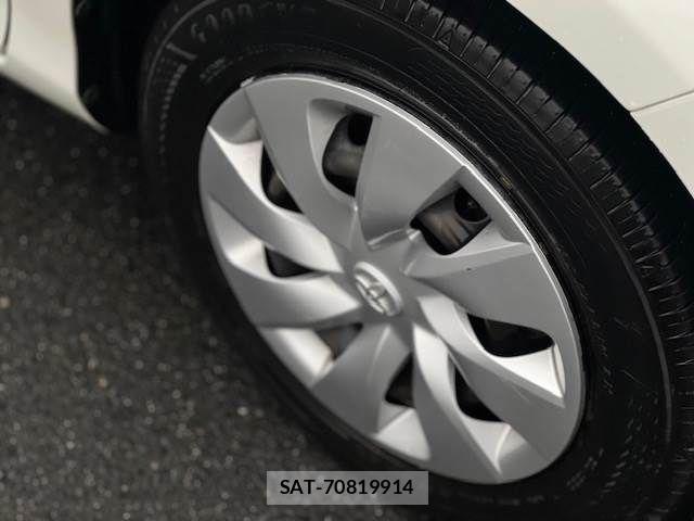 Toyota VITZ 2019-01 8746626-2