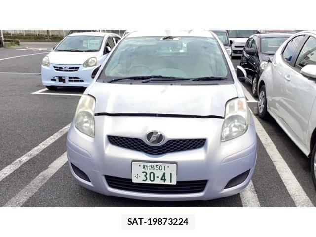 Toyota VITZ 2009-08 8746635-0
