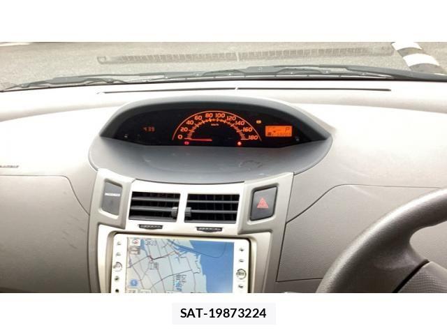 Toyota VITZ 2009-08 8746635-12