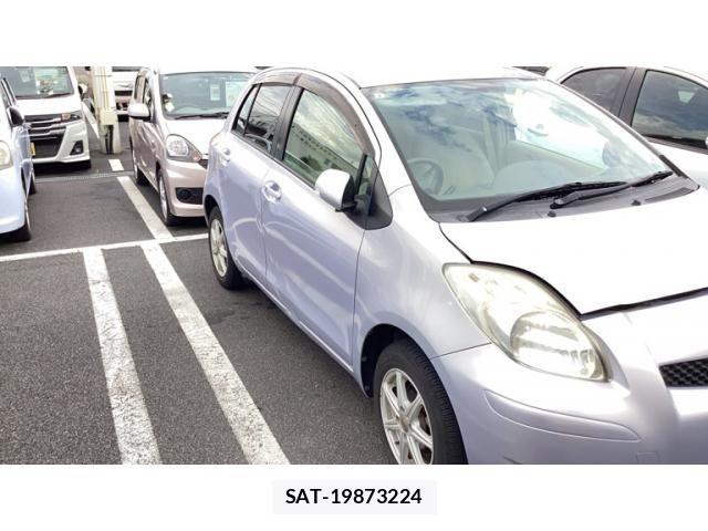 Toyota VITZ 2009-08 8746635-4