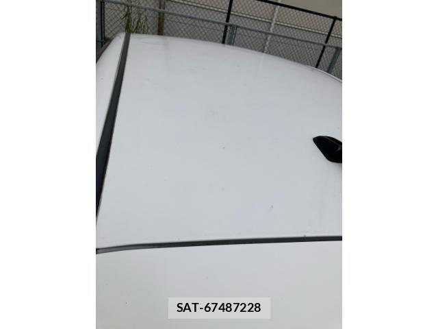 Toyota VITZ 2011-09 8746649-4