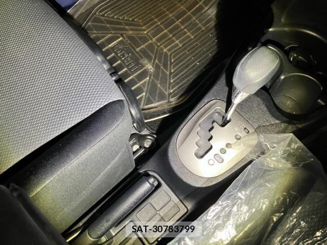 Toyota VITZ 2012-08 8746631-16
