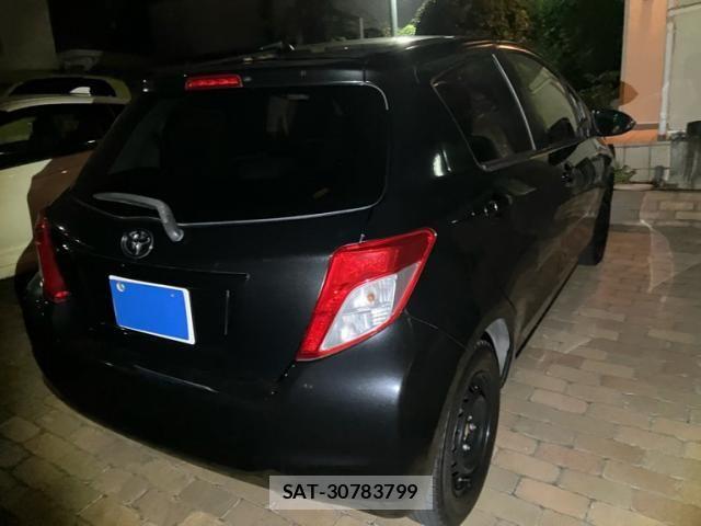 Toyota VITZ 2012-08 8746631-2