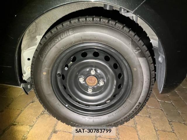 Toyota VITZ 2012-08 8746631-7
