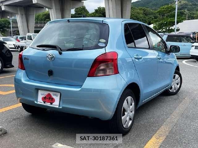 Toyota VITZ 2005-10 8746634-2