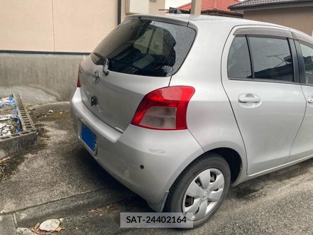 Toyota VITZ 2006-09 8746648-1