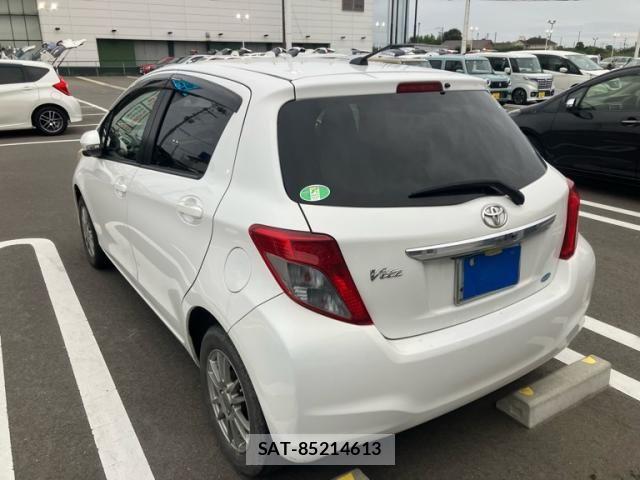 Toyota VITZ 2011-09 8746646-9