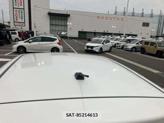 Toyota VITZ 2011-09 8746646-10