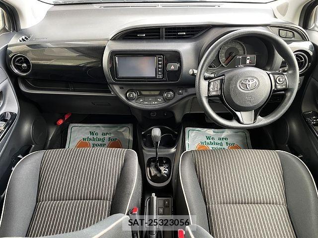 Toyota VITZ 2017-11 8746625-1