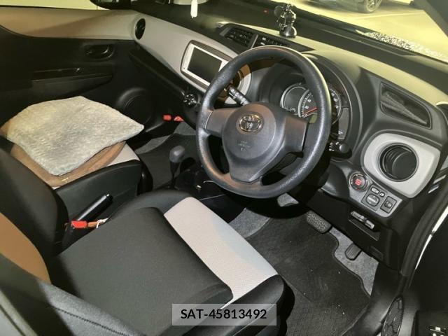 Toyota VITZ 2013-03 8746633-9