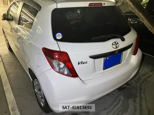 Toyota VITZ 2013-03 8746633-2