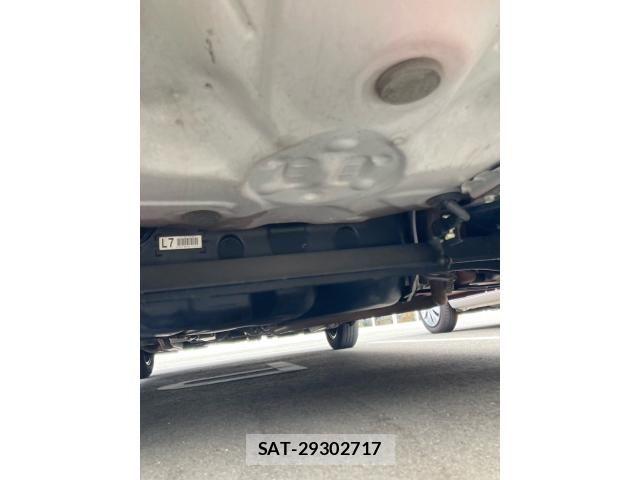 Toyota VITZ 2016-01 8746644-10