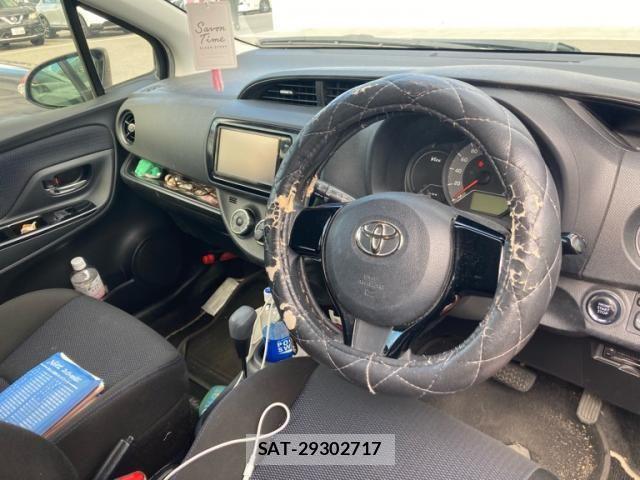 Toyota VITZ 2016-01 8746644-4