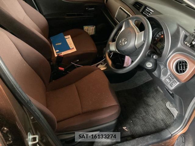 Toyota VITZ 2011-11 8746645-16