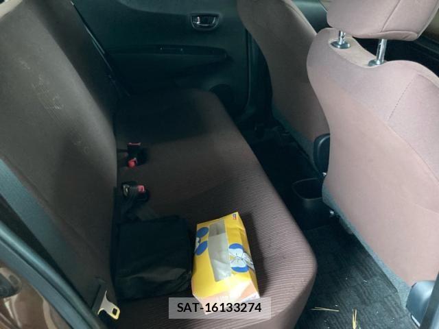 Toyota VITZ 2011-11 8746645-17